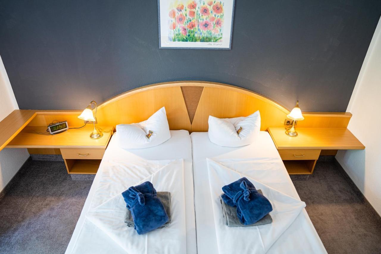Thermenclubhotel "All In" Bad Fussing Bagian luar foto
